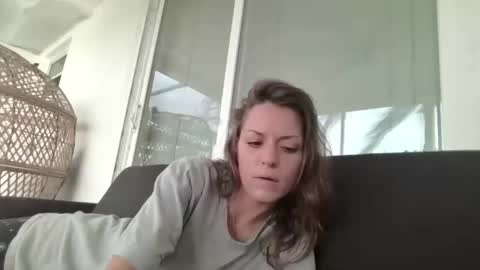 Snapshot of laylarainvip chatting on December 2025 08:38:01 PM laylarainvip online show from December 2025 08:38:01 PM