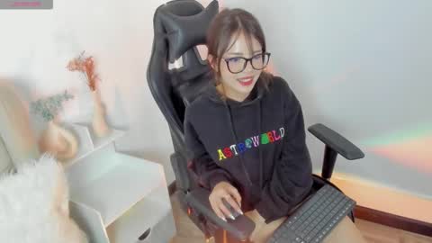 Snapshot of laylavelvet chatting on October 2025 07:55:02 PM LAYLA online show from October 2025 07:55:02 PM