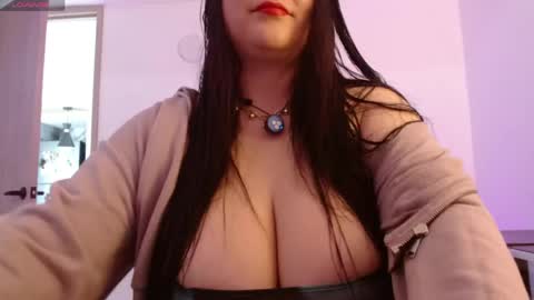 Vannessa  online show from May 2026 03:30:02 PM