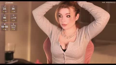 Snapshot of lazylizy chatting on April 2026 05:03:01 PM lazy girl Lizzy online show from April 2026 05:03:01 PM
