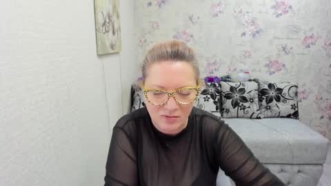 Snapshot of lea_fruit chatting on January 2025 09:19:01 AM Lea online show from January 2025 09:19:01 AM