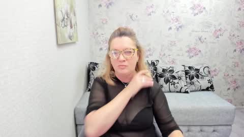 Snapshot of lea_fruit chatting on January 2025 05:20:02 AM Lea online show from January 2025 05:20:02 AM