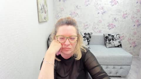 Snapshot of lea_fruit chatting on January 2025 11:43:01 AM Lea online show from January 2025 11:43:01 AM