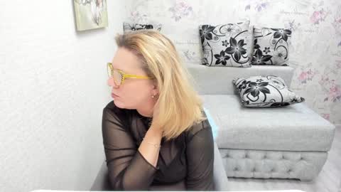 Snapshot of lea_fruit chatting on January 2025 07:17:02 PM Lea online show from January 2025 07:17:02 PM