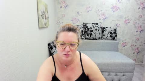 Snapshot of lea_fruit chatting on January 2025 08:03:02 AM Lea online show from January 2025 08:03:02 AM