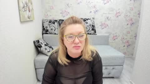 Snapshot of lea_fruit chatting on February 2025 11:08:02 AM Lea online show from February 2025 11:08:02 AM