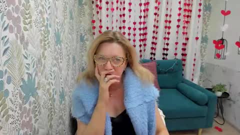 Snapshot of lea_fruit chatting on February 2025 05:10:02 PM Lea online show from February 2025 05:10:02 PM