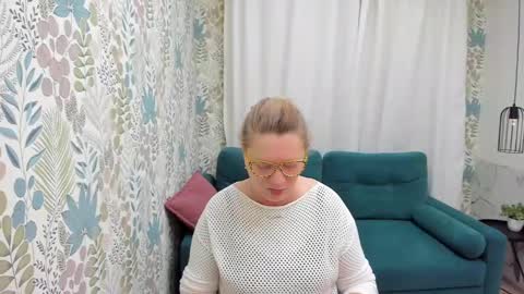 Snapshot of lea_fruit chatting on March 2025 05:12:01 AM Lea online show from March 2025 05:12:01 AM