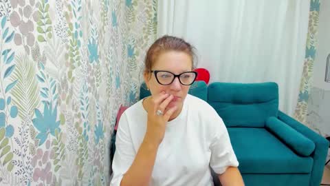 Snapshot of lea_fruit chatting on September 2025 05:09:02 AM Lea online show from September 2025 05:09:02 AM