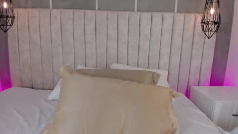    online show from October 2025 06:46:02 PM