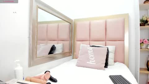 Lea online show from February 2025 03:56:02 AM