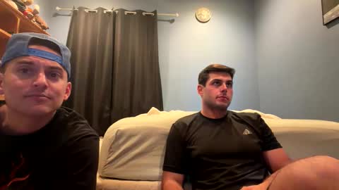 Snapshot of leaderzac chatting on April 2026 05:11:01 AM leaderzac online show from April 2026 05:11:01 AM