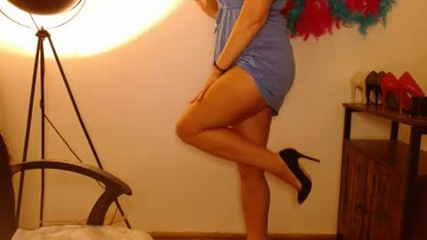 Snapshot of leadesire chatting on July 2026 04:45:02 PM LEA online show from July 2026 04:45:02 PM