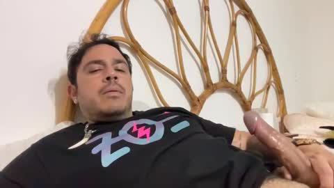 leafar_volkov online show from September 2025 07:24:02 AM