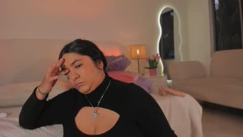 Leah online show from October 2025 04:09:02 PM