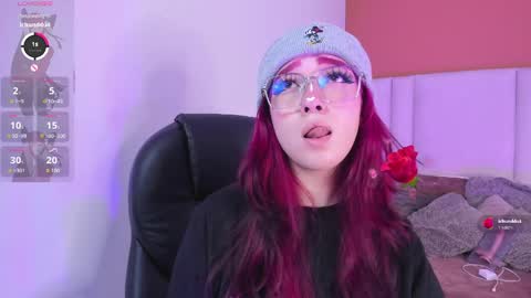 Leah online show from April 2026 09:42:01 PM