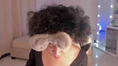 Snapshot of leahaltomm chatting on February 2025 07:05:02 PM leahaltomm online show from February 2025 07:05:02 PM