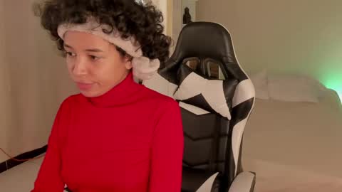 Snapshot of leahaltomm chatting on March 2025 06:54:01 PM leahaltomm online show from March 2025 06:54:01 PM