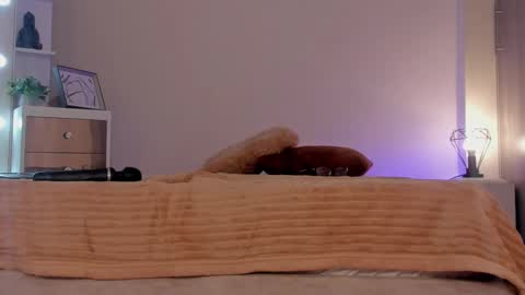 Snapshot of leahaltomm chatting on March 2025 09:36:02 PM leahaltomm online show from March 2025 09:36:02 PM