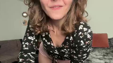 Leah Sparkles online show from April 2026 02:43:01 PM