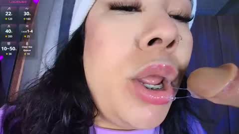 leah online show from October 2025 11:08:02 AM