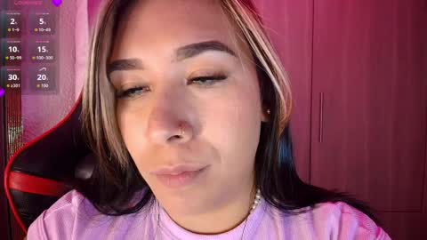 leah online show from April 2026 09:56:02 PM