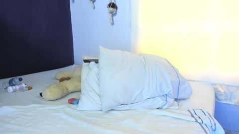 Hey Im Lea online show from April 2026 06:47:01 PM