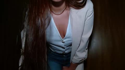 leanaalhub online show from March 2025 06:17:02 AM