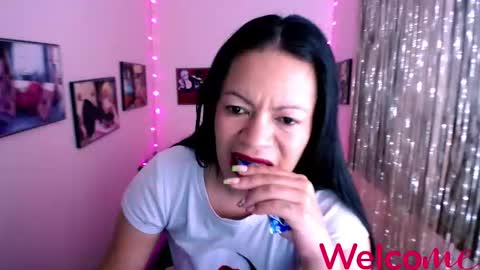 Leandra online show from January 2025 03:56:02 PM