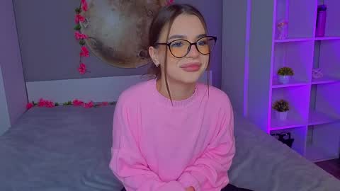 Sophie online show from March 2026 06:56:01 PM