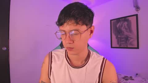 leaneseb online show from October 2025 03:35:01 AM