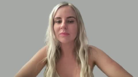 Leanna online show from January 2025 08:30:01 AM