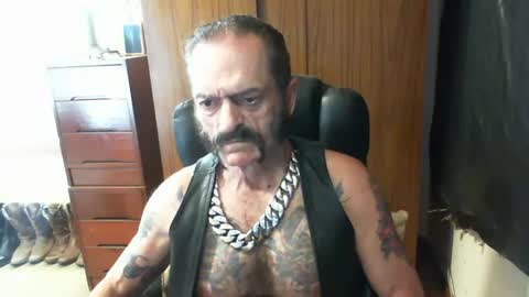 Snapshot of leathergreaser chatting on February 2025 07:30:02 AM leathergreaser online show from February 2025 07:30:02 AM
