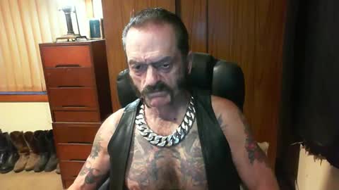 Snapshot of leathergreaser chatting on March 2025 07:48:01 PM leathergreaser online show from March 2025 07:48:01 PM