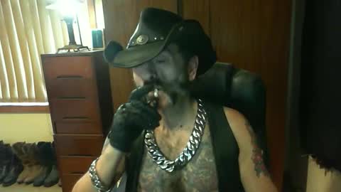 Snapshot of leathergreaser chatting on September 2025 09:26:01 PM leathergreaser online show from September 2025 09:26:01 PM