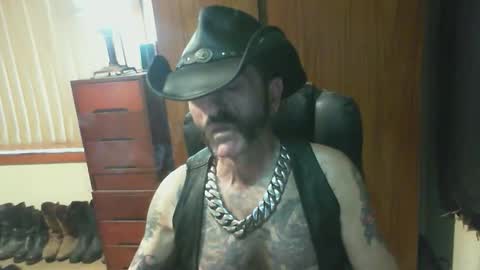 leathergreaser online show from February 2026 08:52:01 PM