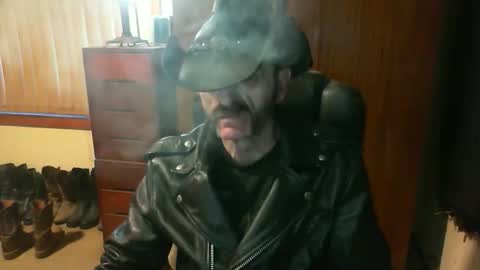leathergreaser online show from April 2026 08:14:02 PM