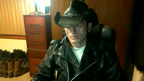 leathergreaser online show from July 2026 07:23:02 AM