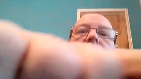 leatherpants68 online show from November 2025 09:01:02 AM