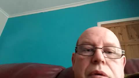 leatherpants68 online show from April 2026 03:32:01 PM