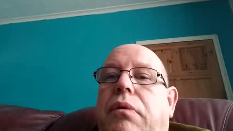 leatherpants68 online show from April 2026 08:41:01 AM