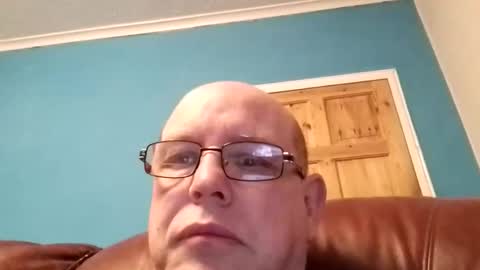 leatherpants68 online show from April 2026 09:09:02 PM