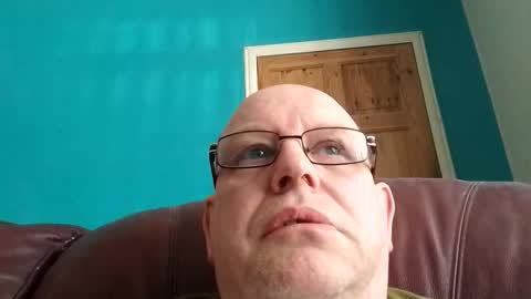 leatherpants68 online show from April 2026 03:38:02 PM