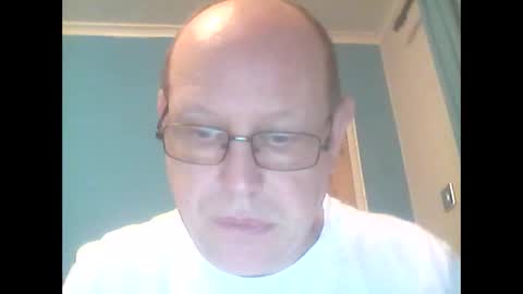 leatherpants68 online show from June 2026 09:37:01 PM