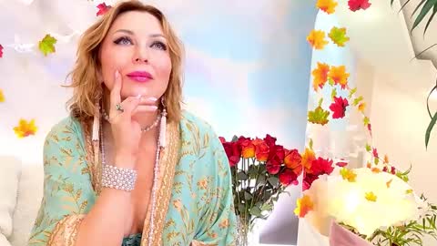 ledy mary online show from November 2025 05:57:01 PM