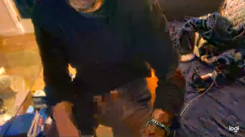 Snapshot of leeguy_hugedick chatting on September 2025 10:24:01 PM Ebony DeafGuy online show from September 2025 10:24:01 PM