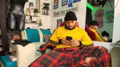 leenar_key online show from February 2026 10:32:01 AM