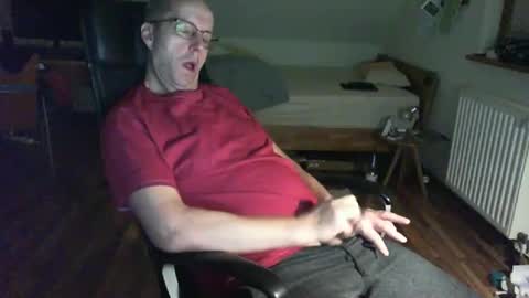 Snapshot of lefti27 chatting on January 2025 10:43:01 PM Dave online show from January 2025 10:43:01 PM