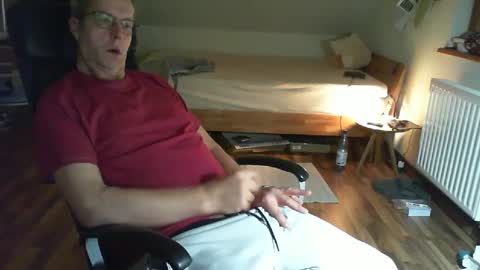 Snapshot of lefti27 chatting on March 2025 11:20:02 PM Dave online show from March 2025 11:20:02 PM