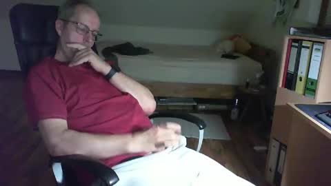 Snapshot of lefti27 chatting on March 2025 10:47:01 PM Dave online show from March 2025 10:47:01 PM